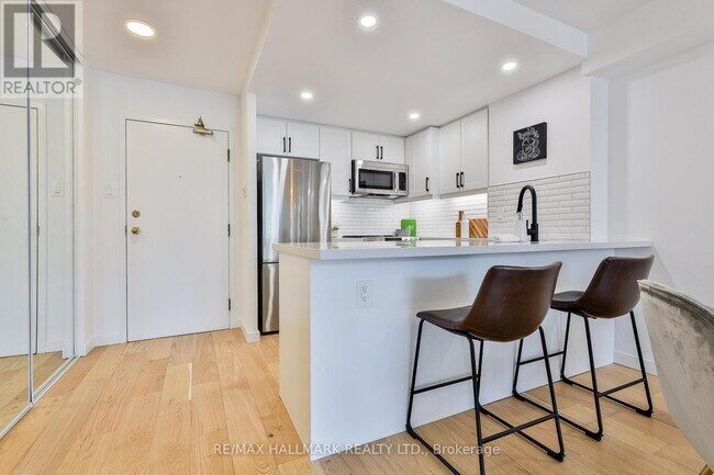 Photo du bâtiment - 117 Gerrard St E