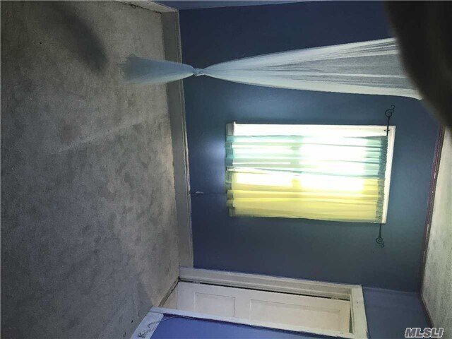 Foto del edificio - 217-16 Hempstead Ave