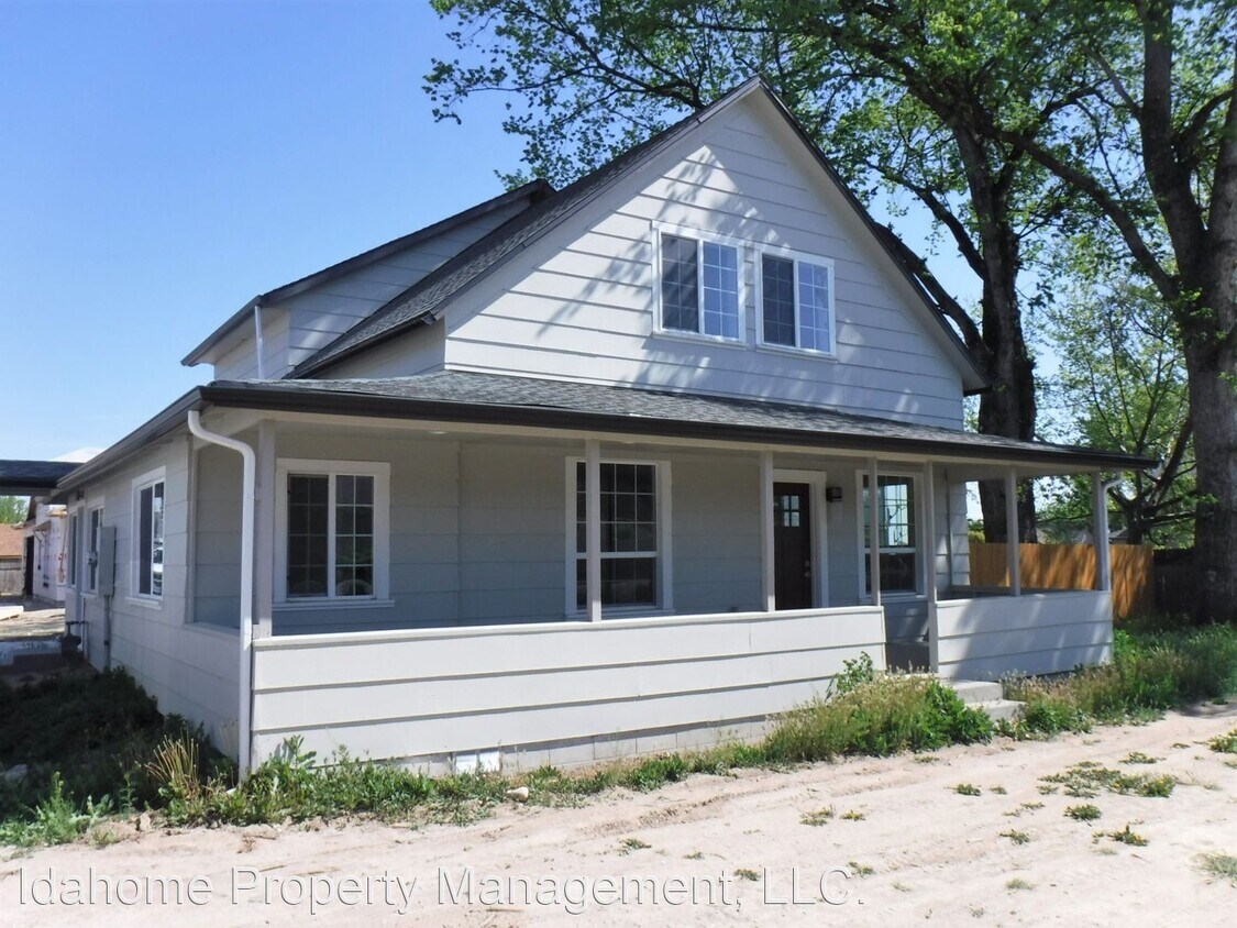 Primary Photo - 3 br, 2 bath House - 424 W Greenhurst Rd