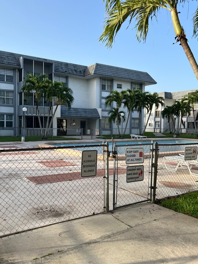 Building Photo - 6705 NW 169th St