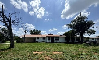 Building Photo - 101 Lake Breeze Dr