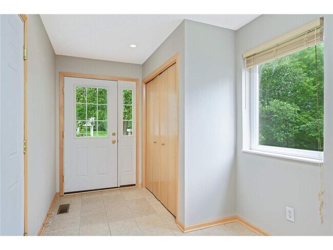 Building Photo - 4820 Underwood Ln N