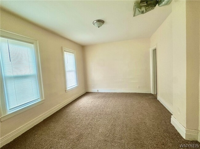 Foto del edificio - 34 Hayden St