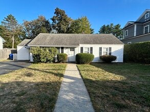 Building Photo - 231 Spiers Rd