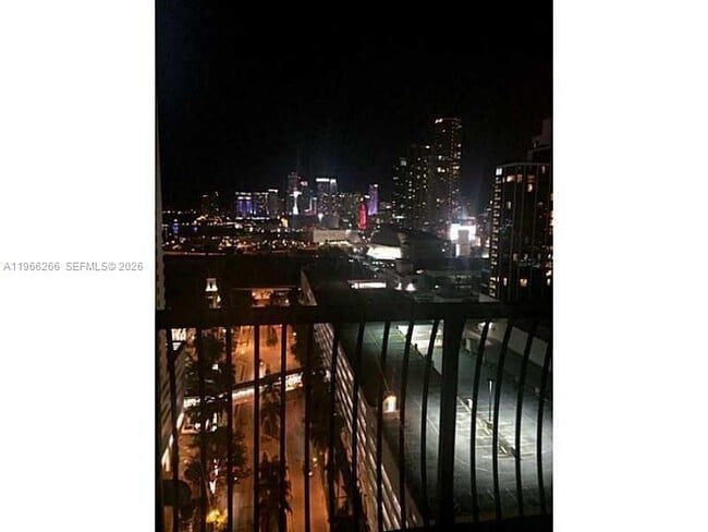 Foto del edificio - 1750 N Bayshore Dr