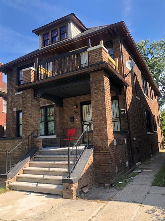 Building Photo - 2216 Lakewood St