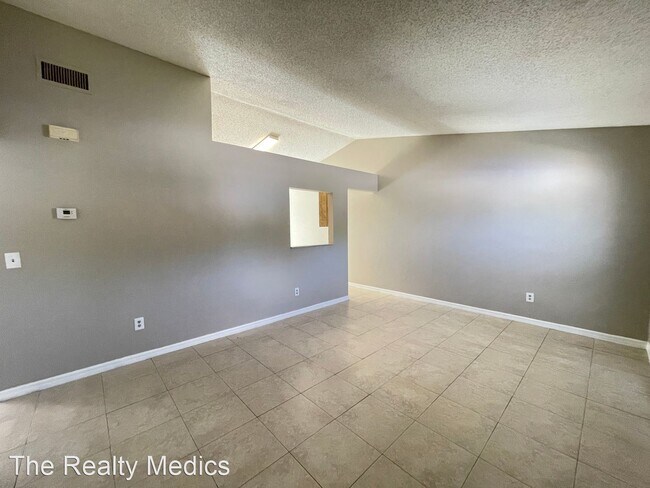 Foto del edificio - 2 br, 2 bath House - 12349 Antonio Cir