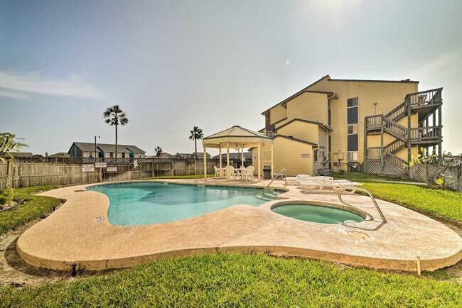 Foto del edificio - 15425 Fortuna Bay Dr