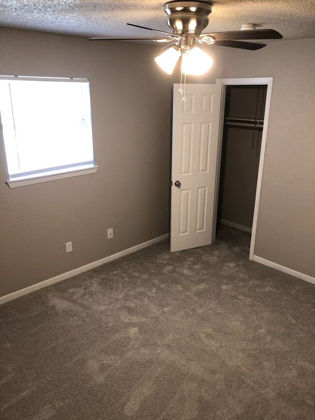 Foto del edificio - Hewitt Texas 3 Bedroom