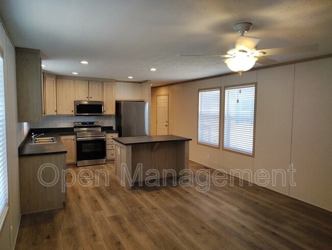 Building Photo - 103 Arlene Ln