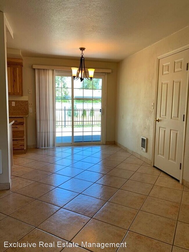 Foto del edificio - 3 br, 1 bath House - 3821 Barry Avenue
