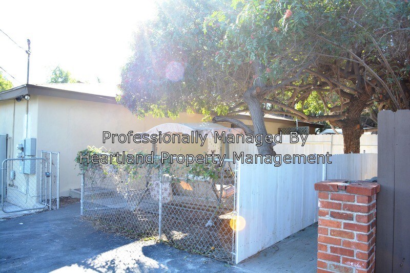 Primary Photo - 8388 Golden Ave