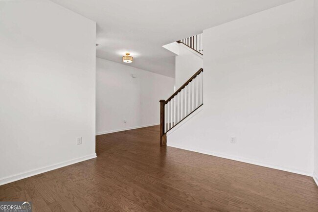 Building Photo - 5030 Bellehurst Ln