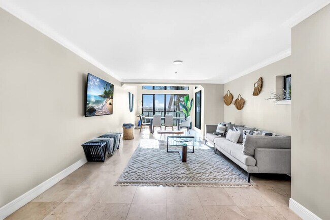 Foto del edificio - 6345 Collins Ave