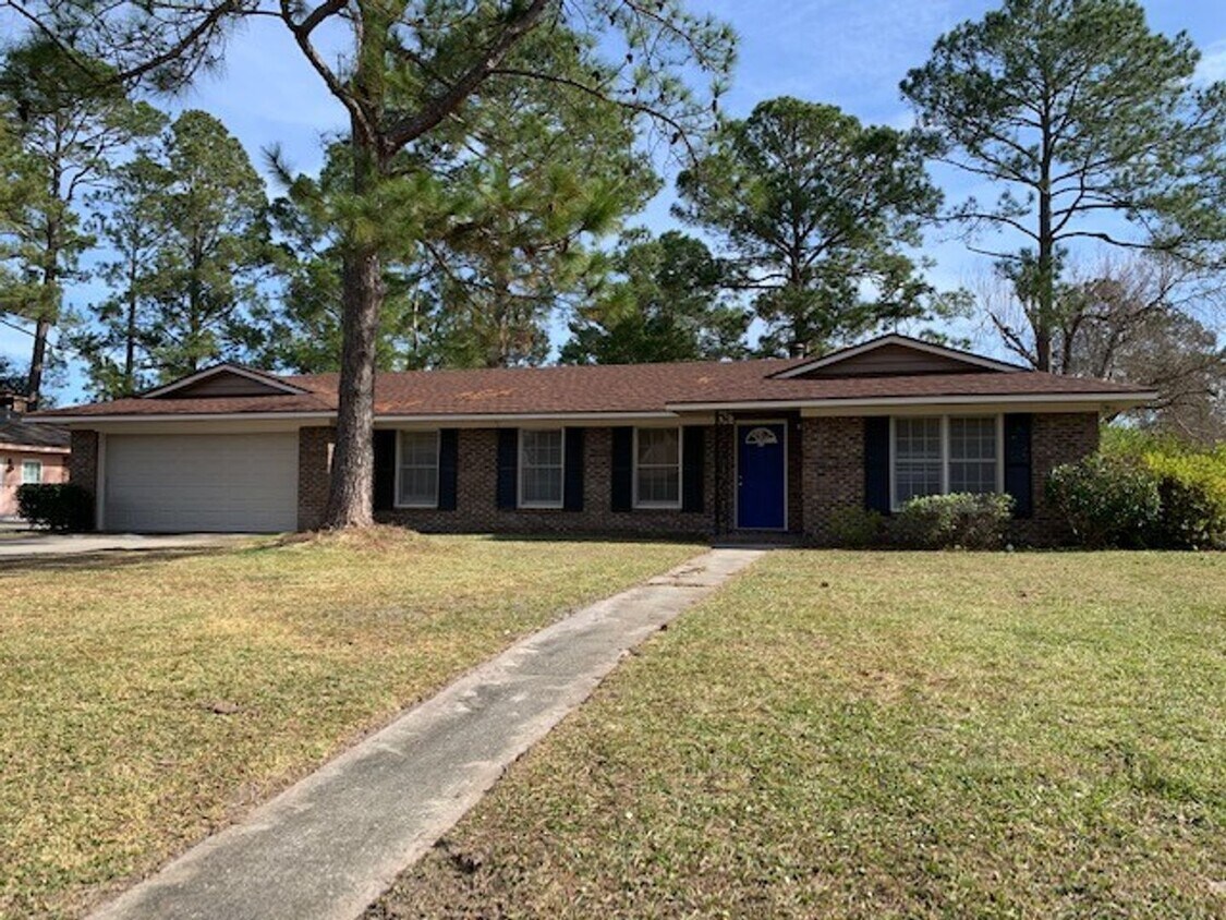 4013 Foxborough Blvd, Valdosta, GA 31602 House Rental in Valdosta, GA