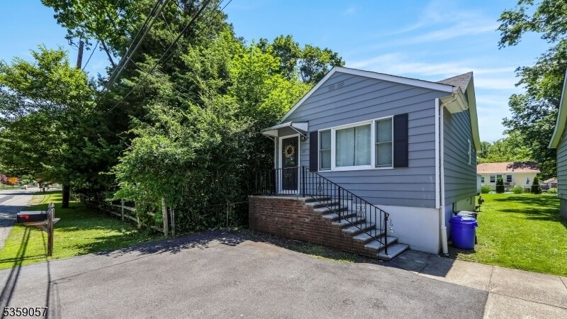 Foto principal - 15 Grandview Ave
