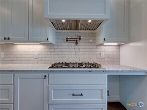 Building Photo - 505 Magan Ln