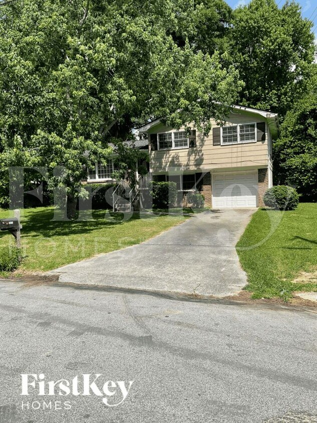 5674 Sandhurst Dr, Forest Park, GA 30297 House Rental in Forest Park