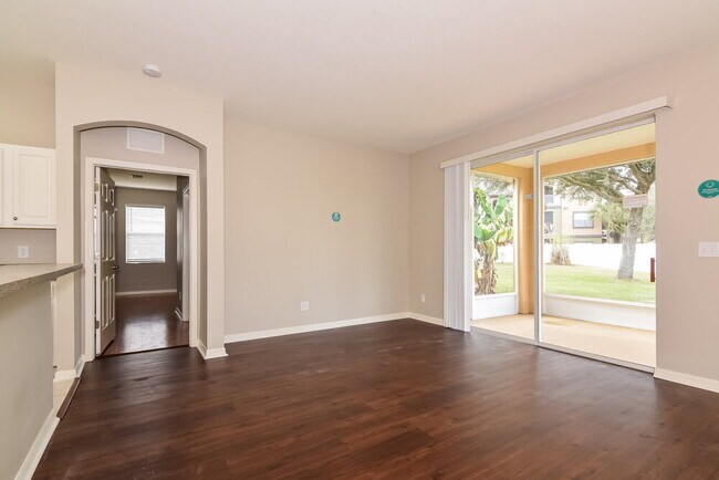 Foto del edificio - 7936 Terrace Ridge Dr