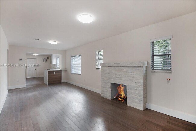 Foto del edificio - 522 NW 47th Terrace