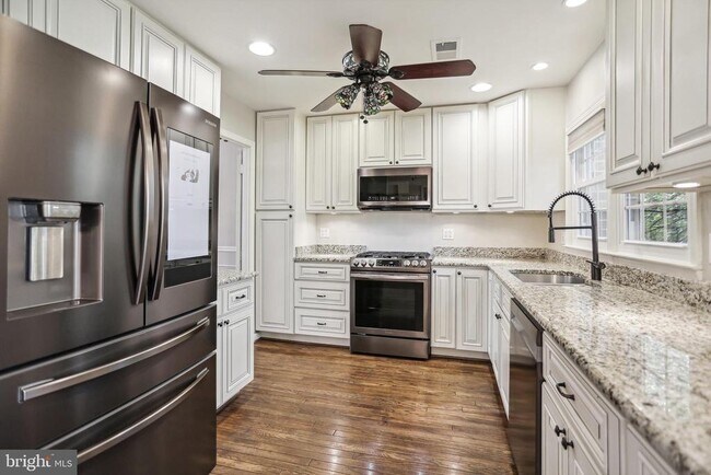 Foto del edificio - 5134 Heritage Ln