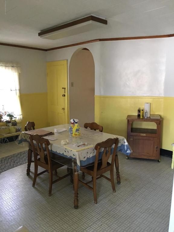 Cocina - 719 E Drinker St