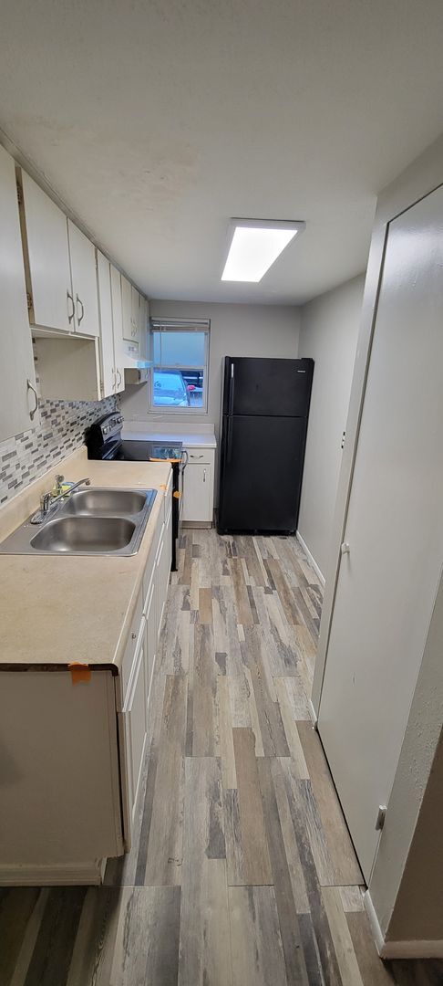 Foto del edificio - 2 BEDROOM 1 BATH DUPLEX CLOSE TO USF AND BUSCH GARDENS