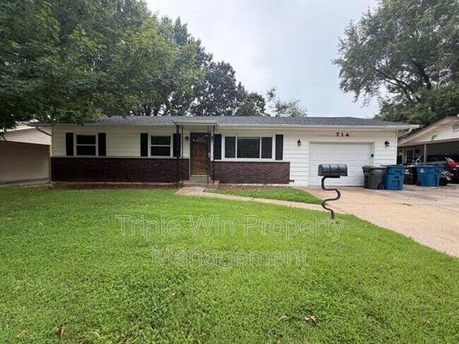 Foto del edificio - 714 Undercliff Dr