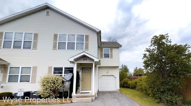 Building Photo - 691 Skinnersville Rd