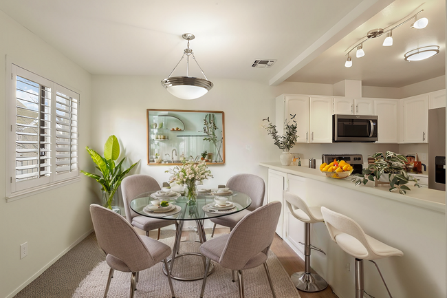 Dining Room - 3424 Vintage Dr