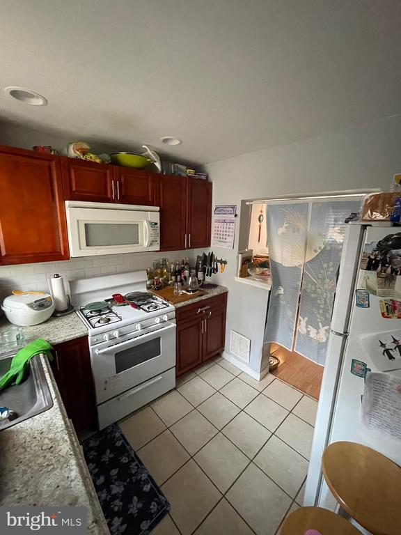 Foto del edificio - 2053 Sigel St