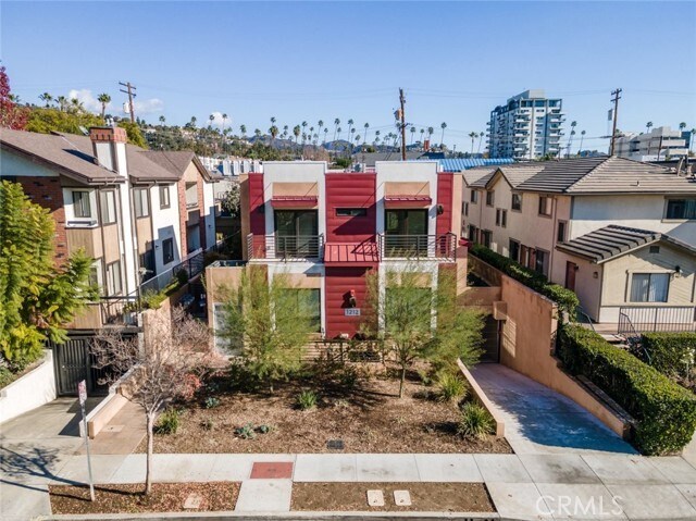 Primary Photo - 1212 Viola Ave