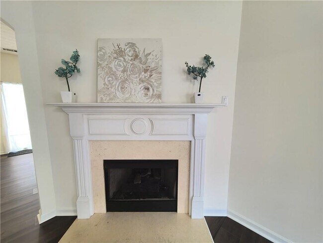 Foto del edificio - 619 Kenridge Way