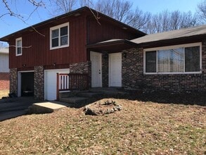 Building Photo - 652-654-654 Pear Tree Cir