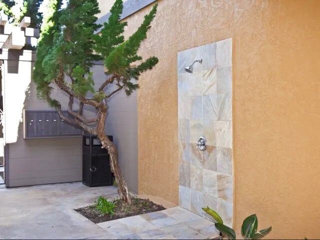 Building Photo - Elan Beachhouse Del Mar