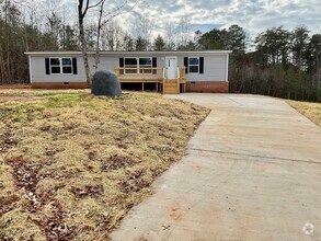 Building Photo - 716 Sharon Ln