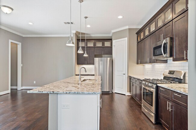 Foto del edificio - 612 W 28th St