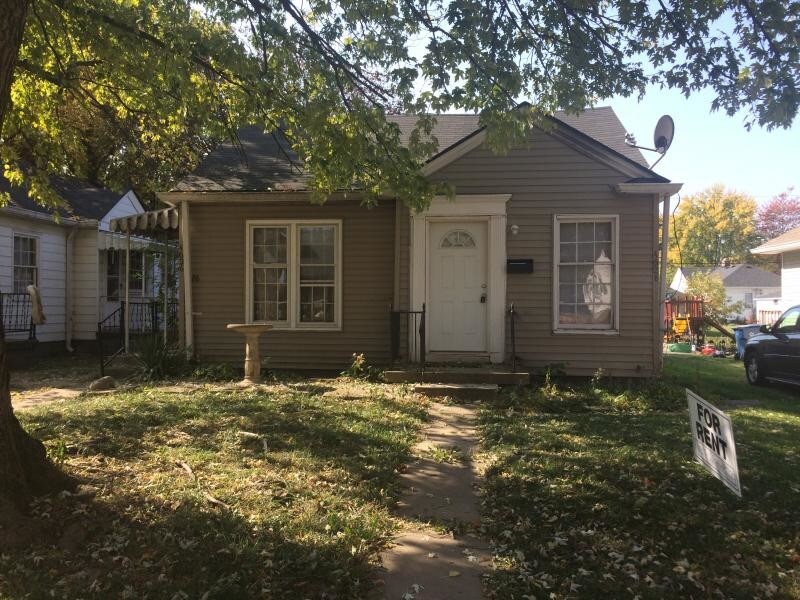 Foto principal - 4628 Hillside Ave