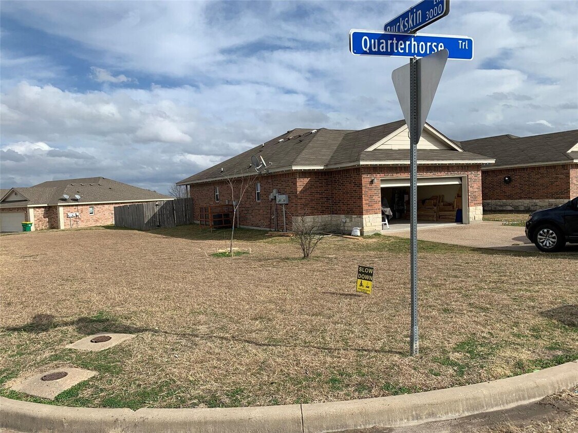 800804 Quarter Horse Trail Unit 800, Robinson, TX 76706 Room for