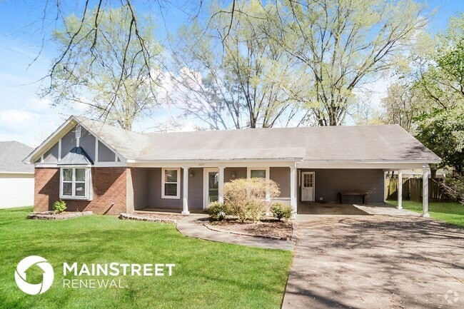 Building Photo - 6685 Blackthorn Dr