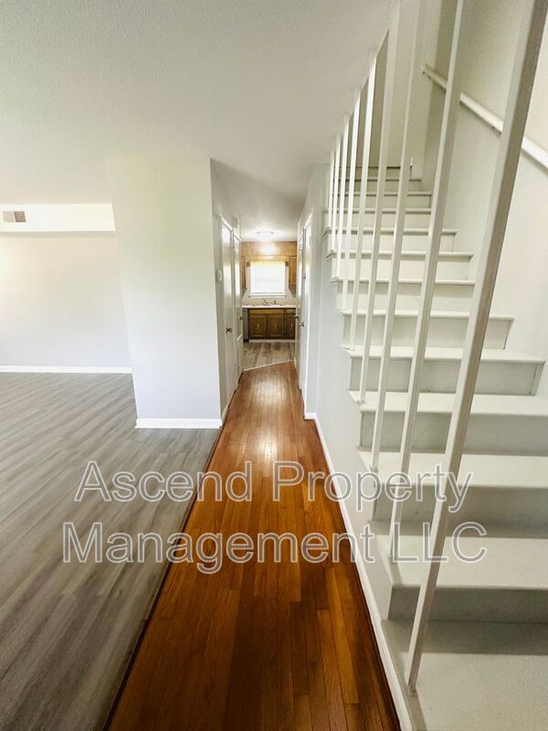 Foto del edificio - 4651 Cary Ln