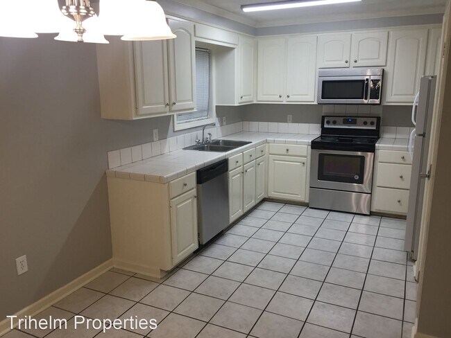Foto del edificio - 3 br, 2 bath House - 108 Holmar Dr