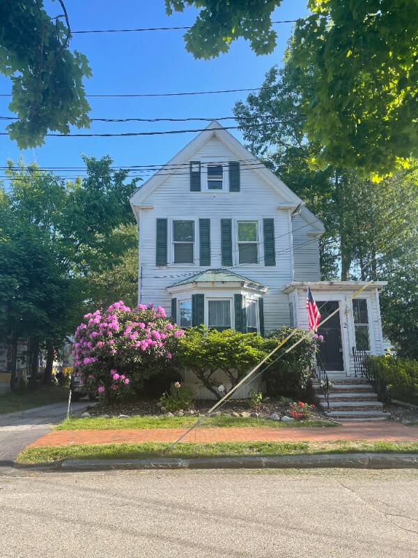 Building Photo - 2 Hough St