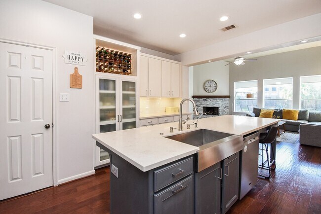 Foto del edificio - 4234 Hazepoint Drive