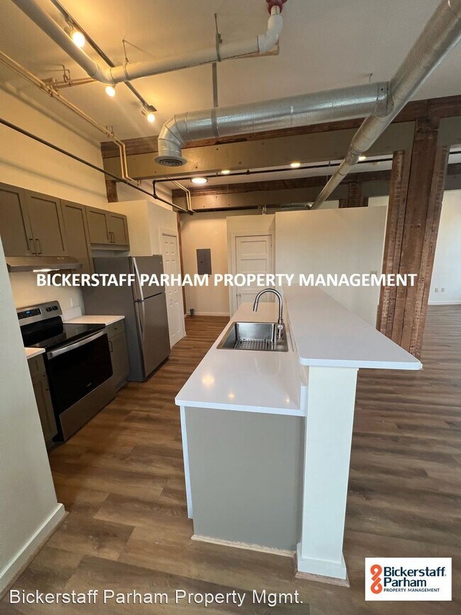 Foto del edificio - Studio, 1 bath House - 1204 First Avenue #306