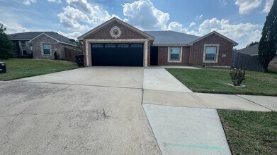 Building Photo - 1410 Trailboss Dr