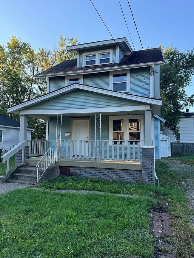 Building Photo - 2104 17th St NE