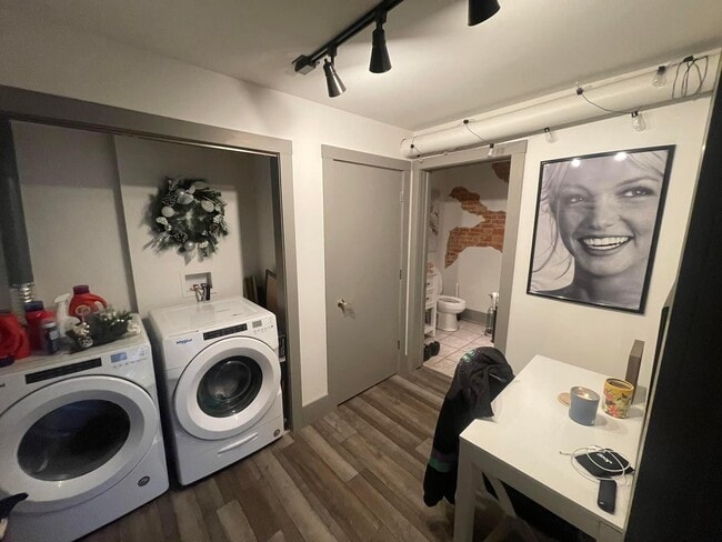 Building Photo - 94/96 S Washington St  1