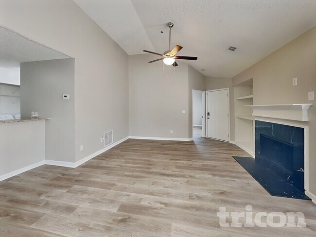 Foto del edificio - 3547 Lehigh Way