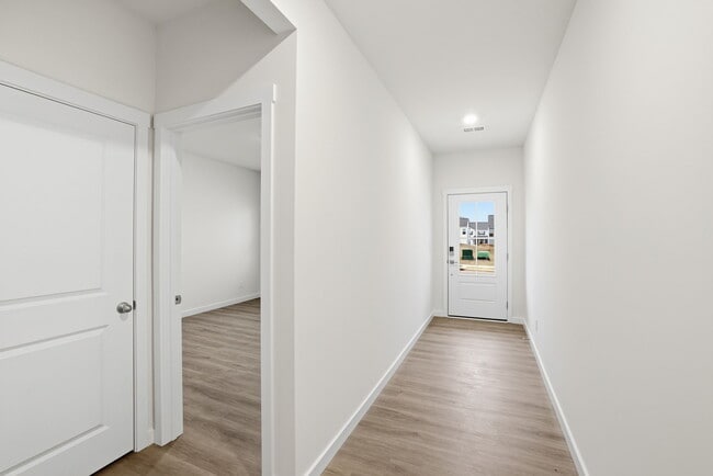 Building Photo - 8440 Mulberry Wy